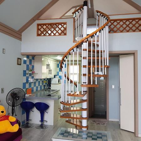 Rainbow Hill Pension Namhae Εξωτερικό φωτογραφία